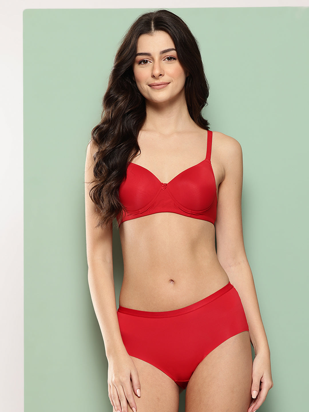 Women's Solid Lightly Padded Non Wired Lingerie Set