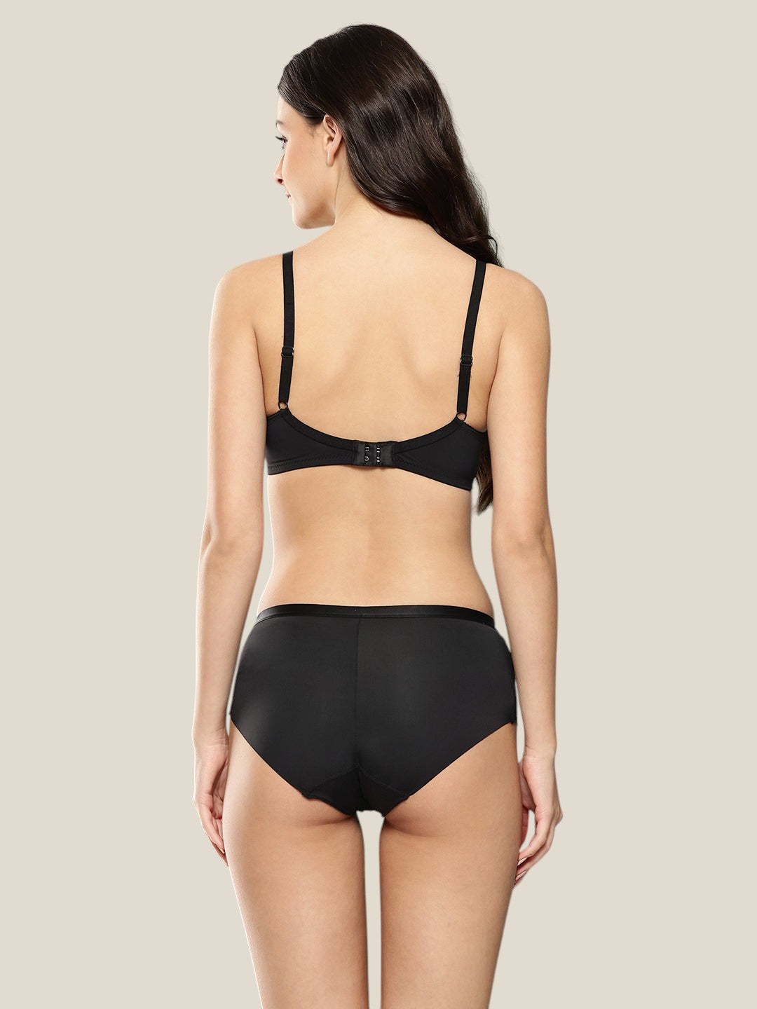Women's Solid Lightly Padded Non Wired Lingerie Set